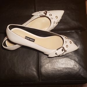 Nine West Averie Flats W/ Silver Buckle 8